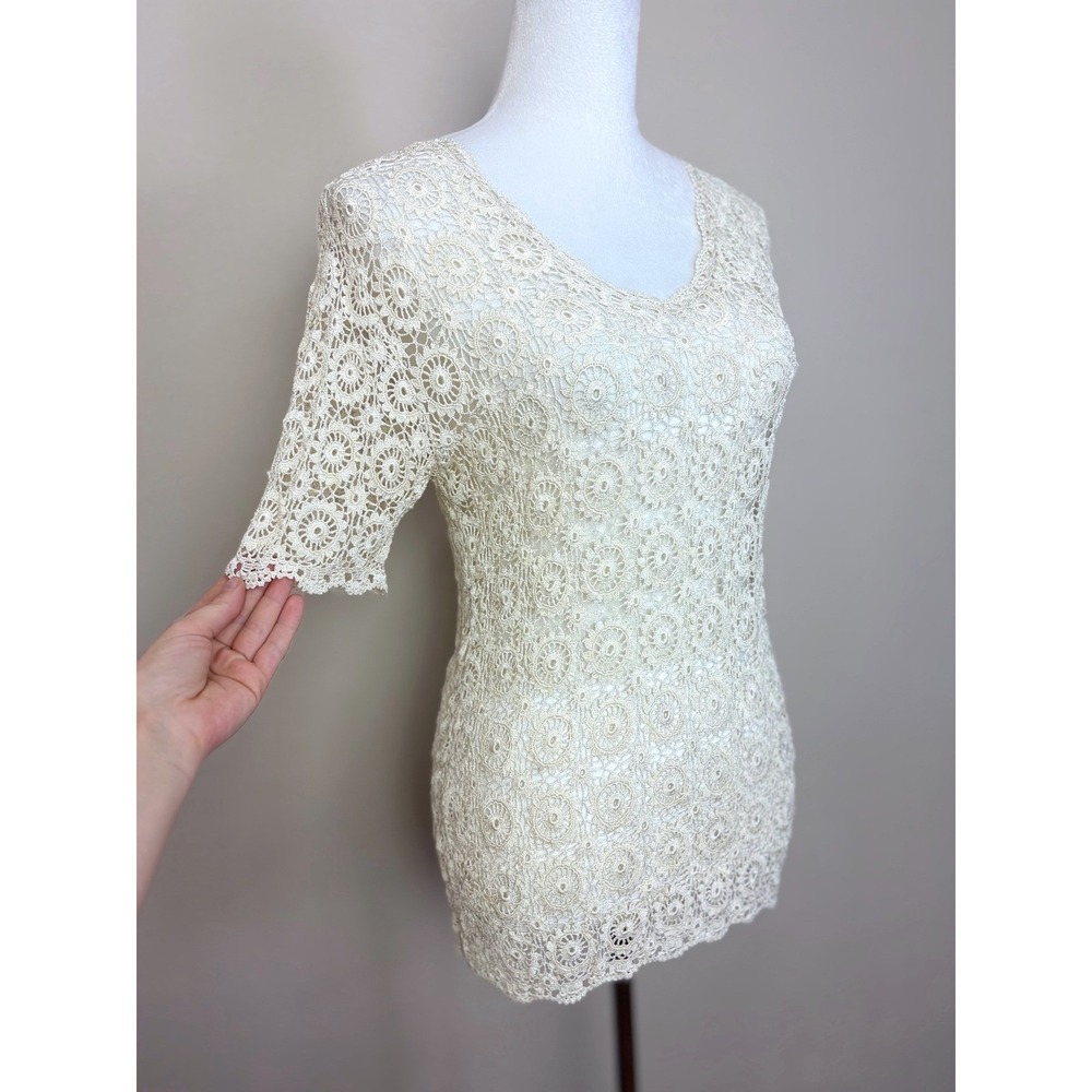 Y2K Vintage Sheer Cream Floral Lace Doily Open Knit Shirt Size Medium Cottage